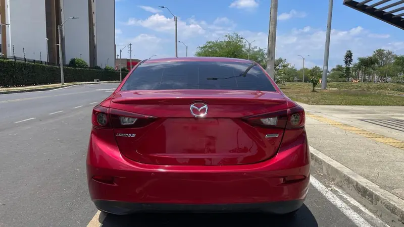 Mazda 3 Touring 2016 usado en venta en Cali — motor